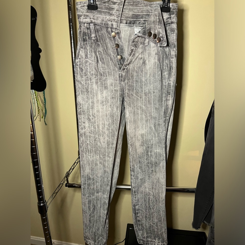 Pinstripe high waisted baggy pants - Picture 3 of 7